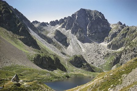 Cicerone - Walks and climbs in the Pyrenees.