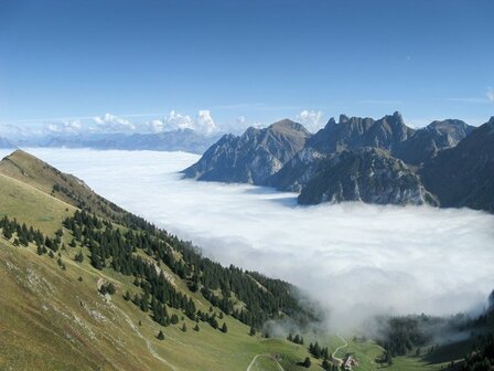 Cicerone - Walking in the Haute Savoie north