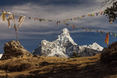 Cicerone - Everest: a trekker&#039;s guide