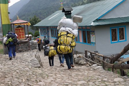 Cicerone - Everest: a trekker&#039;s guide