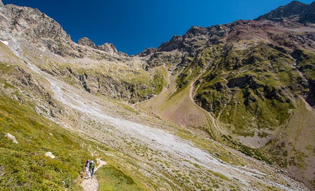 Knife Edge - Trekking the Tour of the Ecrins
