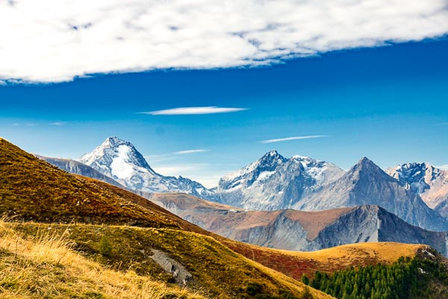 Knife Edge - Trekking the Tour of the Ecrins