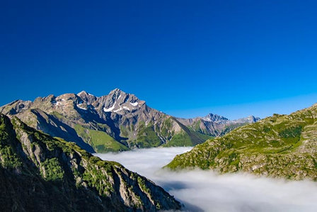 Knife Edge - Tour of the Ecrins National Park